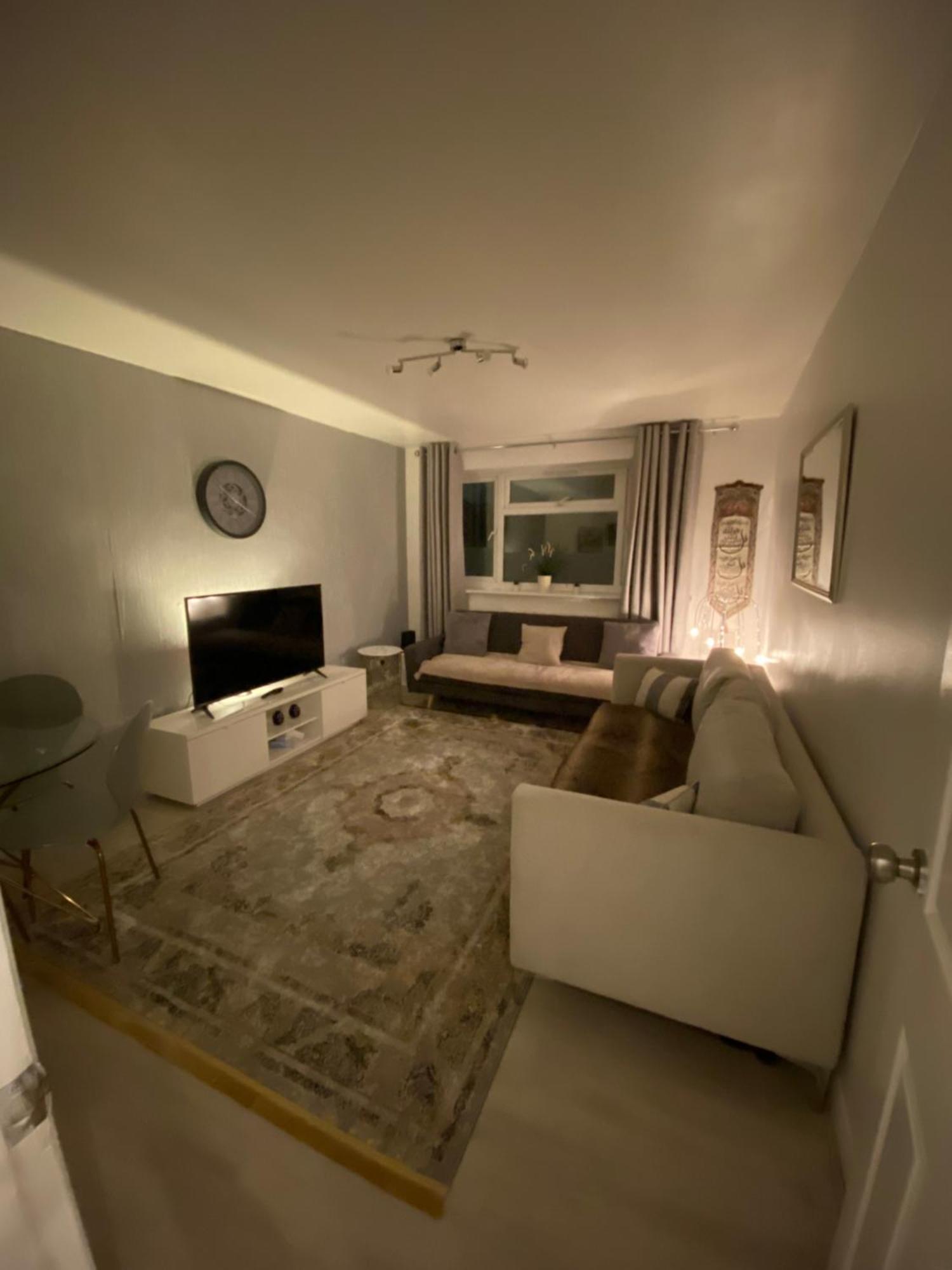 One Bedroom Flat In Chiswick W4 London Ngoại thất bức ảnh