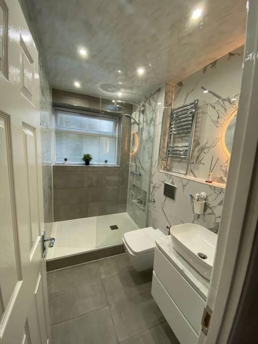 One Bedroom Flat In Chiswick W4 London Ngoại thất bức ảnh